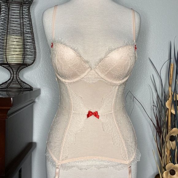 Victoria’s Secret Peach Lace Push Up Garter Corset‎ Slip Size 34C - Picture 2 of 13